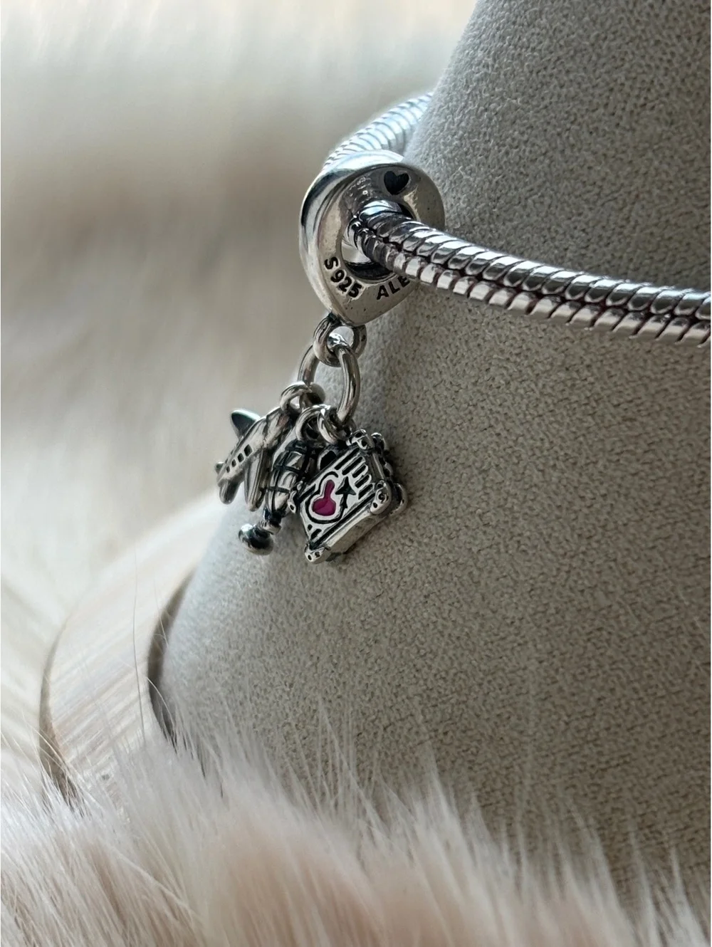Pandora Unforgettable Moments Travel Charm Bracelet Silver